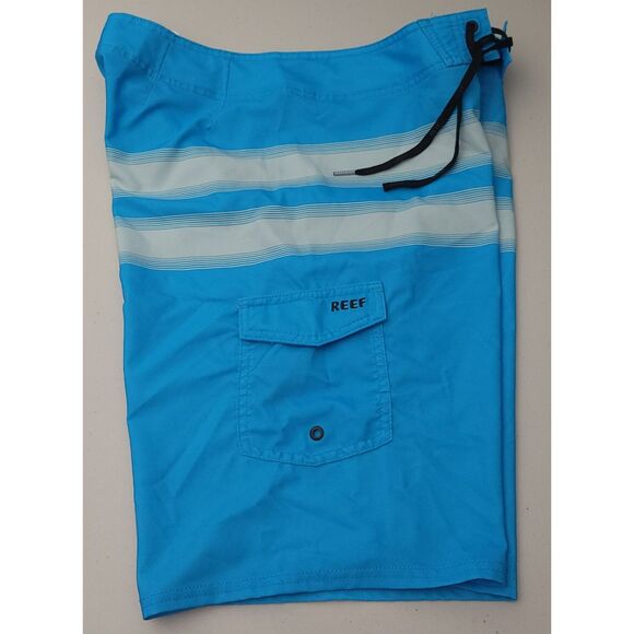 Reef Men's Size 33 Blue Striped Life's Short Go Surfing Boardshorts Pre-Owned - Picture 1 of 16